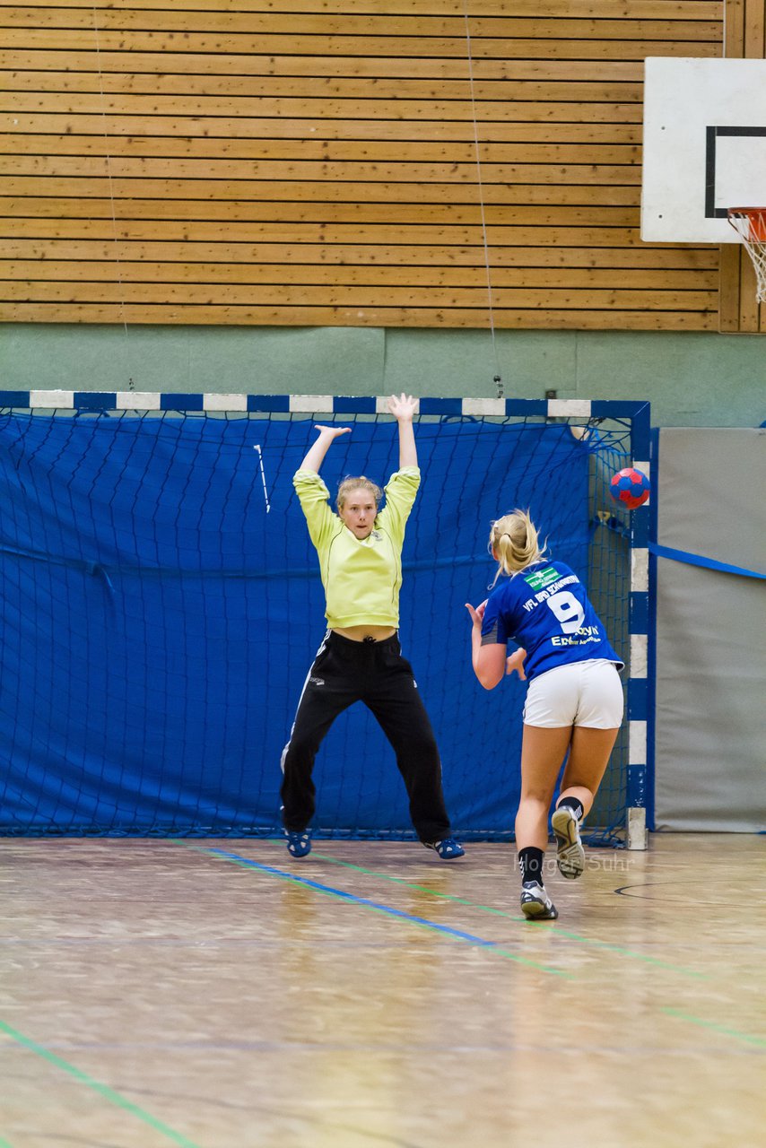 Bild 209 - B-Juniorinnen SV Henstedt Ulzburg - VFL Bad Schwartau 2 : Ergebnis: 27:13